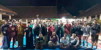 Zainuddin Resmikan Lapangan Bulu Tangkis di Desa Randu