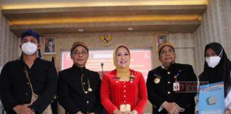 89 Warga Binaan Rutan Kelas II B Purblingga Terima Remisi HUT RI dari Bupati Tiwi