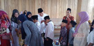 Ali Badrudin Bagikan Santunan Anak Yatim Piatu di Pati