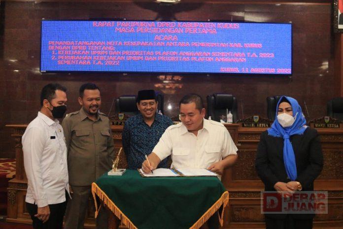 Bersama Bupati, Masan Tandatangani Nota Kesepakatan KUA PPAS