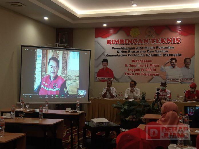 Bimtek Pemeliharaan Alat Mesin Pertanian, Sunarna Wanita Tani Harus Mampu Kendarai Traktor