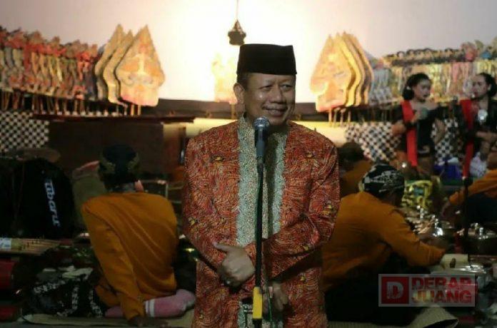 Buka Pagelaran Wayang Kulit, Bambang Turut Sosialisasikan Cukai Hasil Tembakau