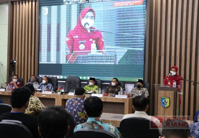 Bupati Demak Buka Pelaksanaan Lelang Tanah Desa Masa Tanam 2022.2023