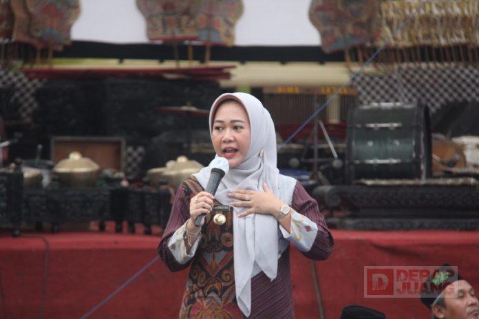 Bupati Tiwi Kekompakkan Masyarakat Modal Pembangunan