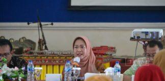 Bupati Tiwi Minta Dindikbud Lombakan One School One Innovation