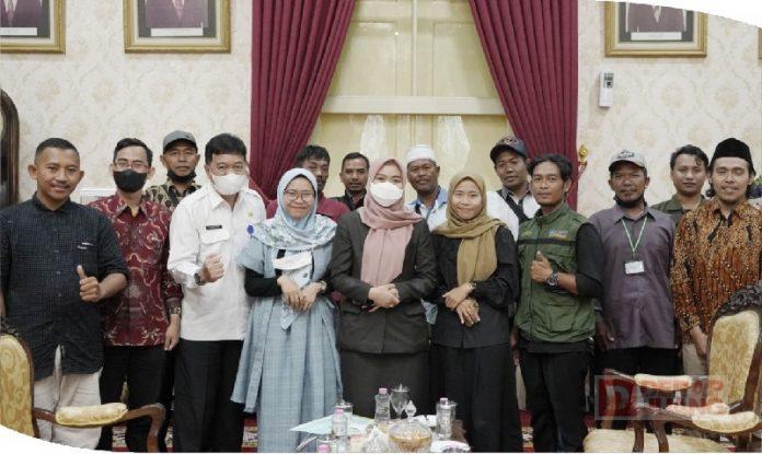 Dengar Keluh Kesah Nelayan Pesisir, Mbak Eisti Bangun Audiensi Bareng KNTI Demak (2)