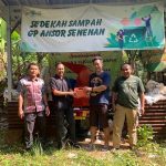 Dukung Program Bank Sampah GP Ansor Senenan, Bobby Serahkan Alat Pemotong Plastik