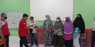 Edy Shinchan Serahkan 54 Bantuan PIP Aspirasi Mbak Puan di Tiga Sekolah