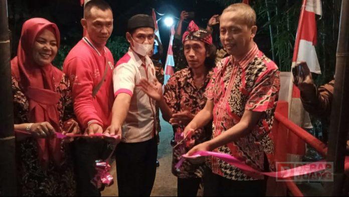 Hadir di Kalikidang, BHB Resmikan Jalan Bachrudin