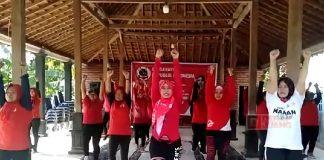 Hartanti Gelar Senam Sicita Bersama Masyarakat Desa Ampuan