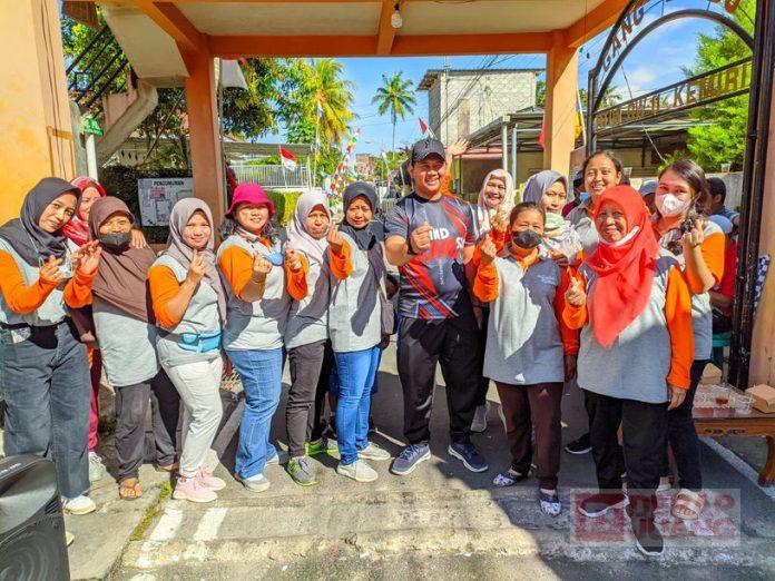 Jelang HUT RI ke-77, Bonar Lepas Peserta Jalan Sehat di Kelurahan Salatiga