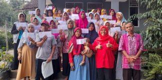 Mbak Eka Salurkan PIP Aspirasi dari Mbak Puan