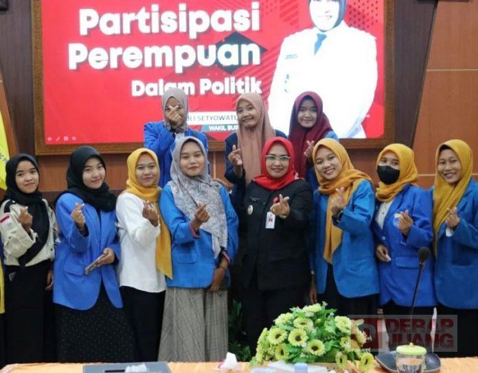Mbak Etik Ajak Mahasiswi Berperan Dalam Pembangunan Politik di Indonesia