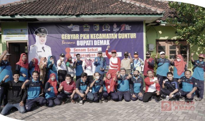 Membaur, Mbak Eisti Rayakan HUT RI Bareng Sedulur PKH Guntur