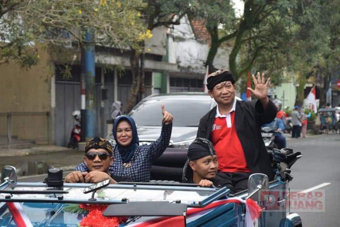 Momentum Perayaan HUT RI ke-77, Husein dan Sadewo Ikuti Parade Mobil Hias