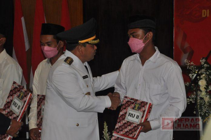 Ngesti Nugraha Serahkan Remisi Kelas II A Ambarawa