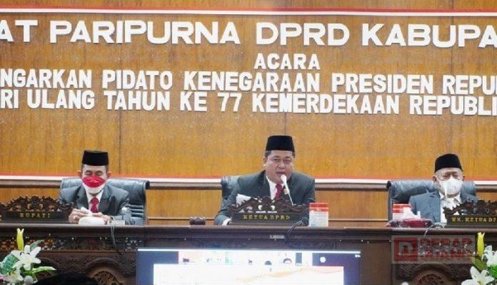 Paripurna DPRD, Ali Badrudin Ikuti Pidato Kenegaraan Presiden RI (2)