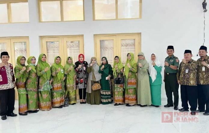 Tasyakuran HUT RI, Sri Sumarni Beri Santunan 200 Anak Yatim