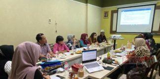 Tatiek Dorong Kreativitas Pelaku Usaha Salon Bumikan Kreasi Sanggul Daerah