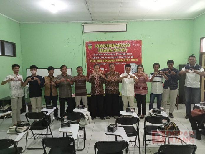 Tingkatkan Pelaku Usaha Mikro, Aa' Ipunk Beri Pelatihan Manajemen Usaha