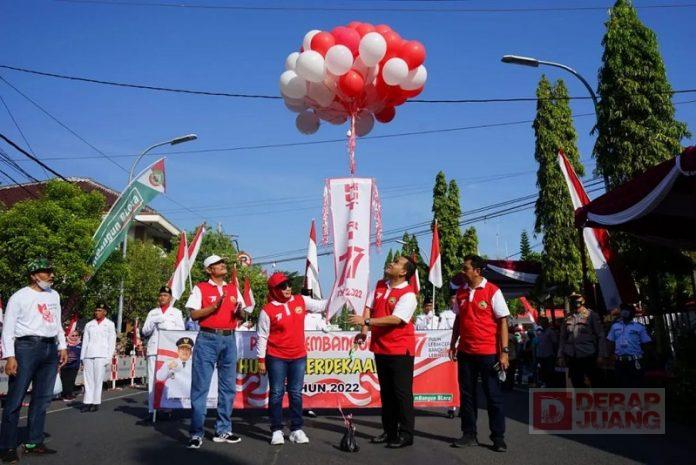 Wabup Etik Buka Karnaval Peringatan HUT ke-77 RI di Tingkat Blora