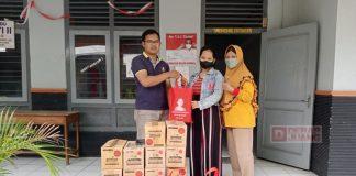 Cegah Stunting, Jekri Supriyanto Bagikan PMT di Bareng Lor