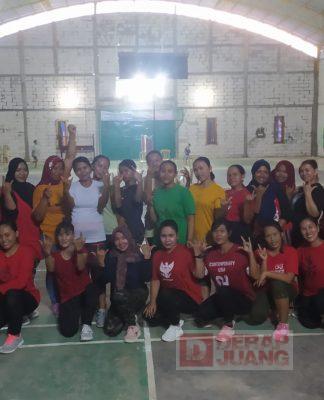 Berlatih Senam SICITA, Srikandi Juang Gringsing Siap Menangkan Lomba