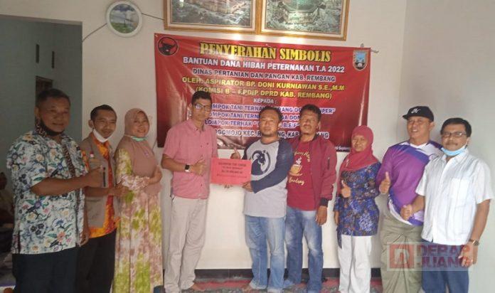 Berikan Bantuan Ternak, Donny Harap Bisa Berkembang dan Jadi Percontohan