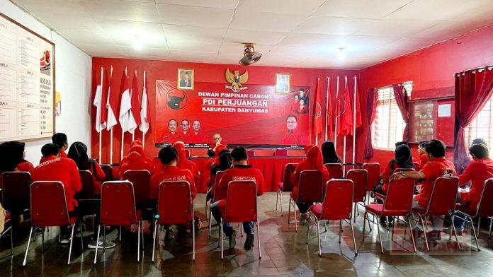 Briefing Bacaleg, PDI Perjuangan Banyumas Rekrut Kader Muda Sebagai Co Pilot KomandanTe