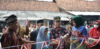 Bupati Husein Resmikan 18 Rumah Bantuan RTLH