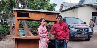 Dapat Bantuan Gerobak Angkringan, Miller: Semoga Berkah dan Manfaat