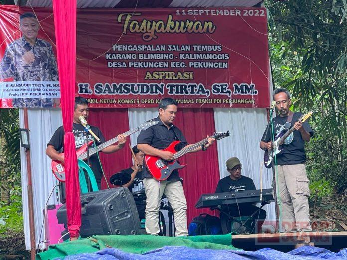 Hadiri Tasyakuran Pengaspalan, Pak Sam Ini Wujud Kekompakkan Warga(2)