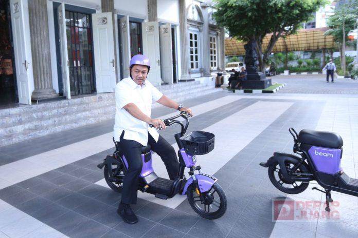 Mas Hendi Lanjutkan Penerapan Hari Bebas Kendaraan Pribadi Kota Semarang