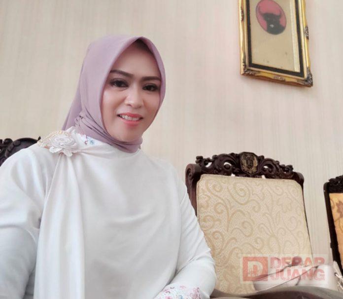 Endang Suwarningsih Sayangkan Gagalnya Lelang Pengaspalan Jalan di Paninggaran