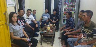 Asfirla Sambangi Warga Penerima Bantuan Kesehatan di Desa Rawalo