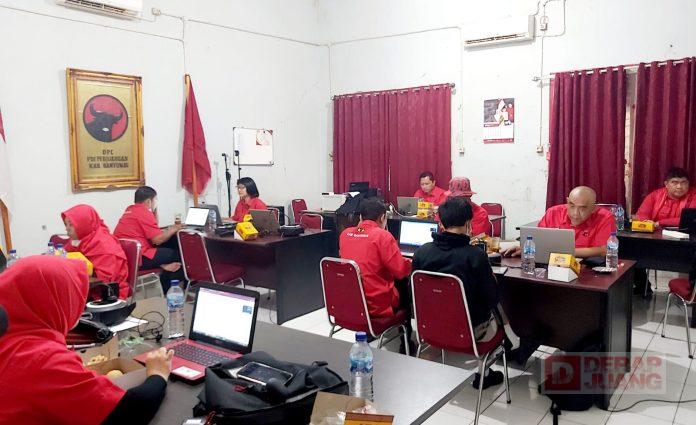 Bacaleg PDI Perjuangan Banyumas Ikuti Psikotes Online yang Digelar DPP Partai