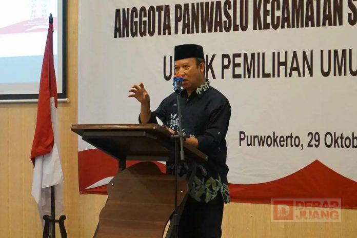 Bersama Sadewo, Bupati Husein Hadiri Pelantikan Panwaslu Kecamatan se-Kab. Banyumas