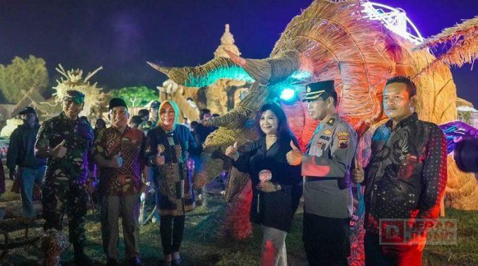Buka Festival Jerami Banjarejo, Sri Sumarni Ajak Warga Kunjungi Wisata Lokal