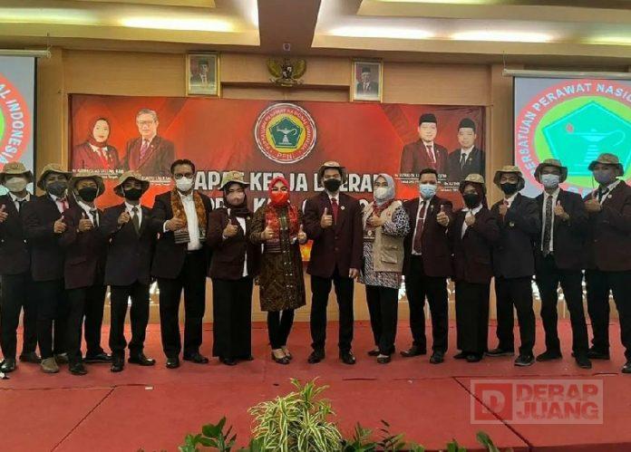 Buka Raker PPNI, Sri Sumarni Kesejahteraan Perawat Menjadi Fokus Pemda
