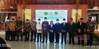 Bupati Husein Lantik Pengurus Baznas Banyumas Periode 2022-2027