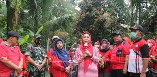 Bupati Tiwi Hadiri Gebrak Gotong Royong di Desa Langgar