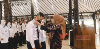 Bupati Tiwi Hadiri Penutupan Latsar 200 CPNS Purbalingga Tahun 2022