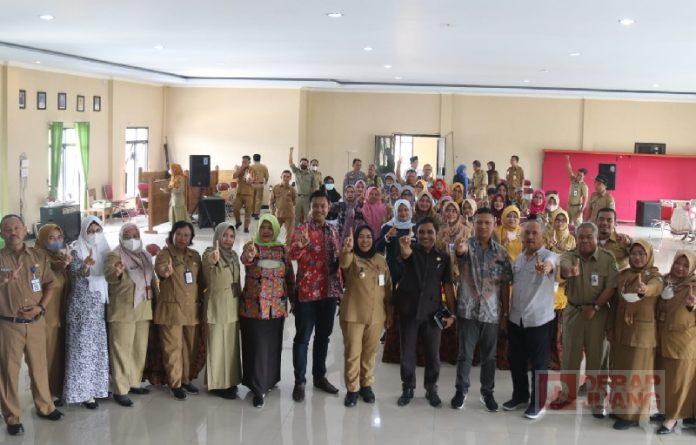 Mbak Etik Lakukan Pengukuhan dan BimTek Tim Percepatan Penurunan Stunting Kunduran