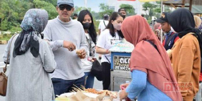 Pasar Tiban Sabtu Pagi Resmi Dibuka, Husein Sebagai Wadah Ekonomi Warga Sekitar