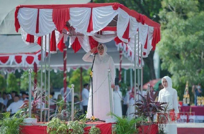 Pimpin Apel Hari Santri, Sri Sumarni Santri Juga Harus Berdaya Saing