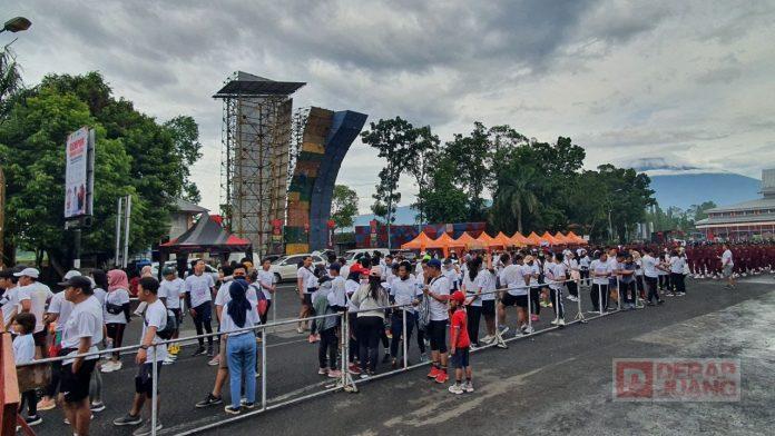 Sadewo Lepas Peserta Color Run 2022(2)