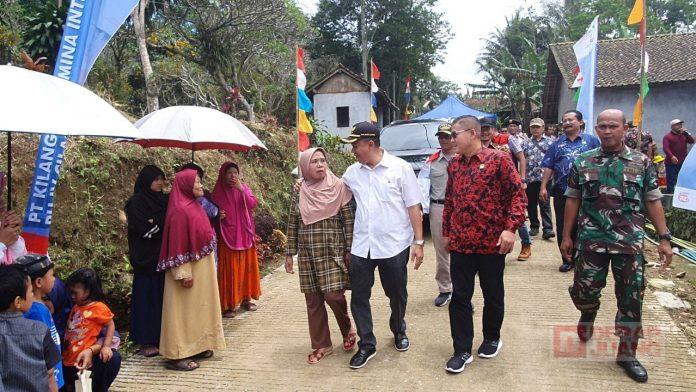 Sadewo Resmikan Jalan Wisata Curug Kali Kawung