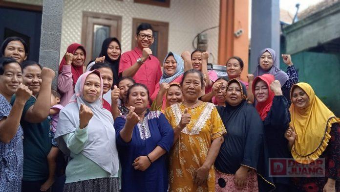 Serahkan Bantuan, Donny Harap Berikan Nilai Tambah Penjualan