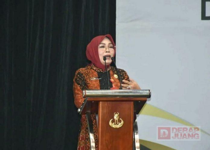 Sri Sumarni Kunker ke Petrokimia Bahas Penyelesaian Kelangkaan Pupuk