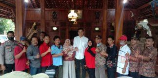 Temui Kepala Desa di Kec. Sumpiuh, Adisatrya Kembangkan Giat Batik Tulis